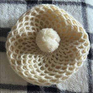 Vintage ceam Knit Beret with Pom Pom